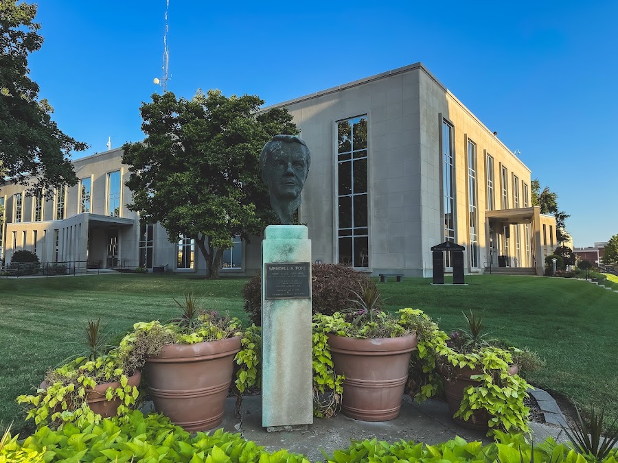 Daviess County Courthouse